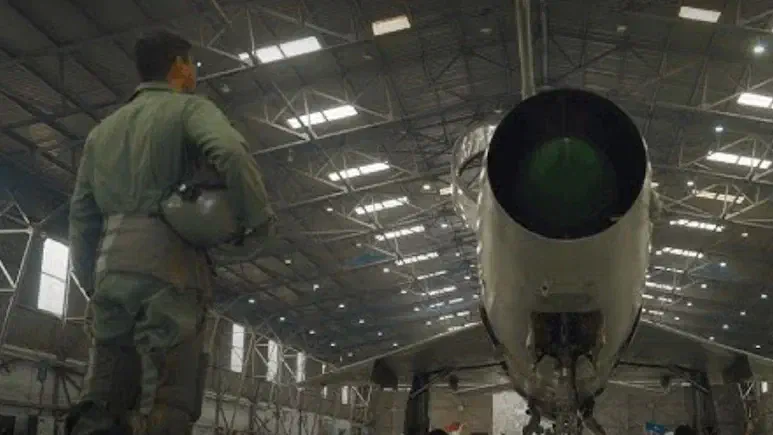 Image of scene from the film The Last Salute