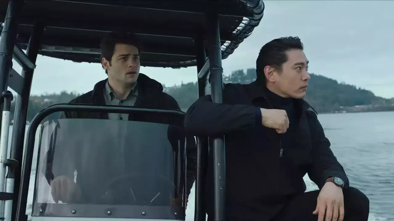 Image of scene from the film The Recruit S02