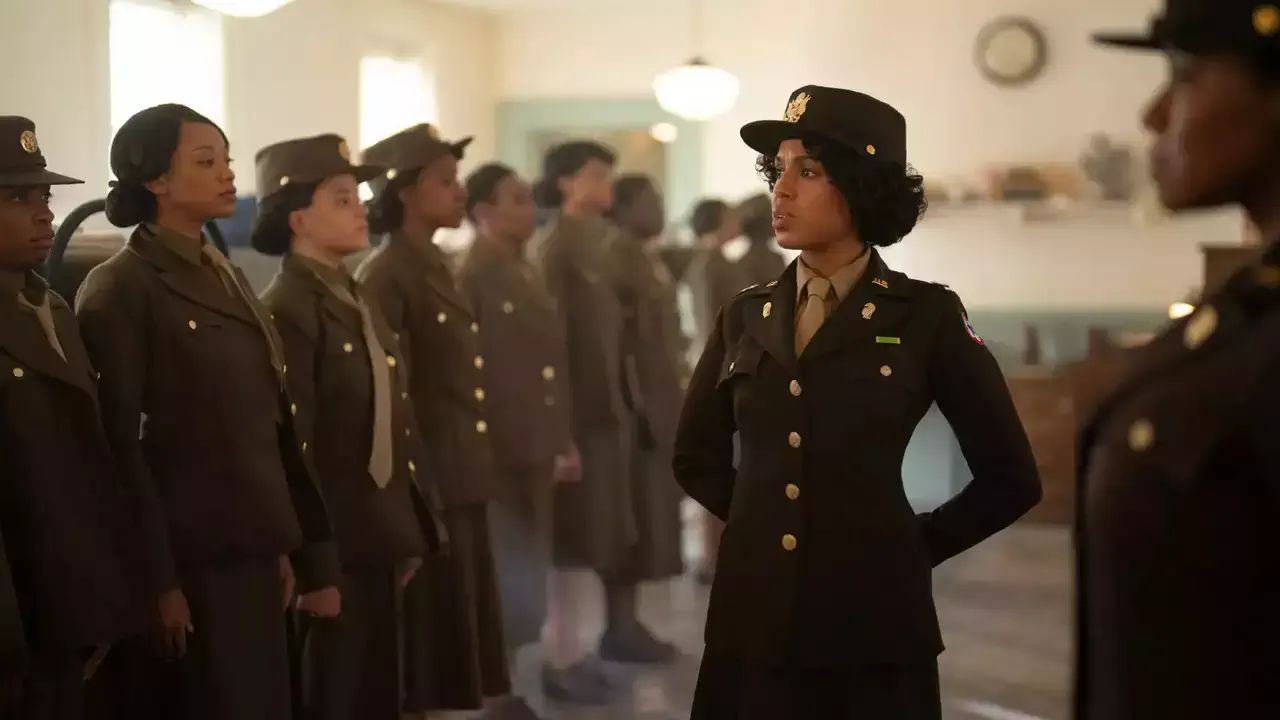 Image of scene from the film The Six Triple Eight