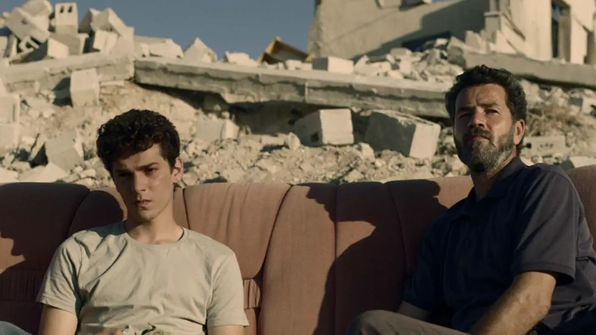 Image of scene from the film The Teacher