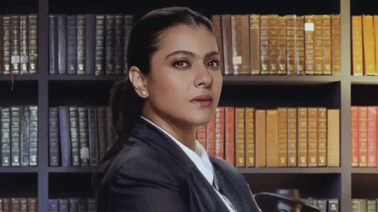 Image of scene from the film The Trial S02