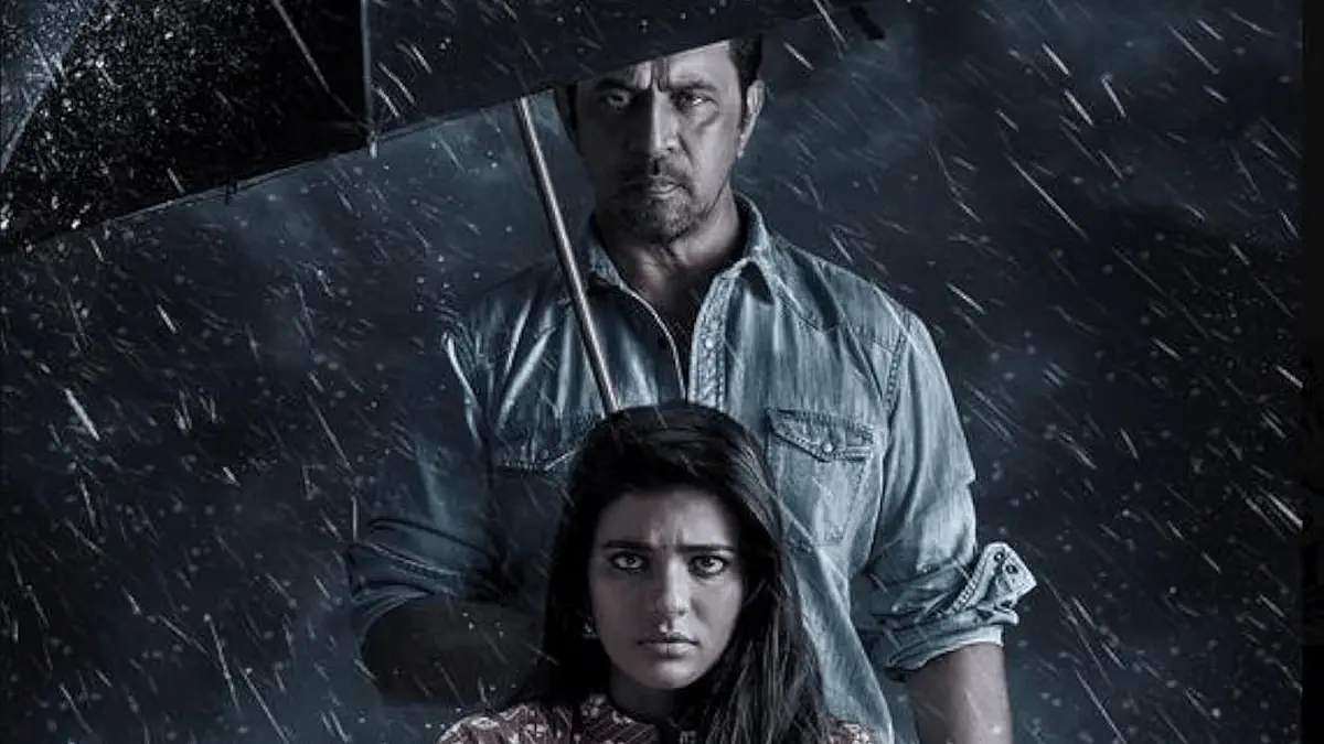 Image of scene from the film Theeyavar Kulai Nadunga