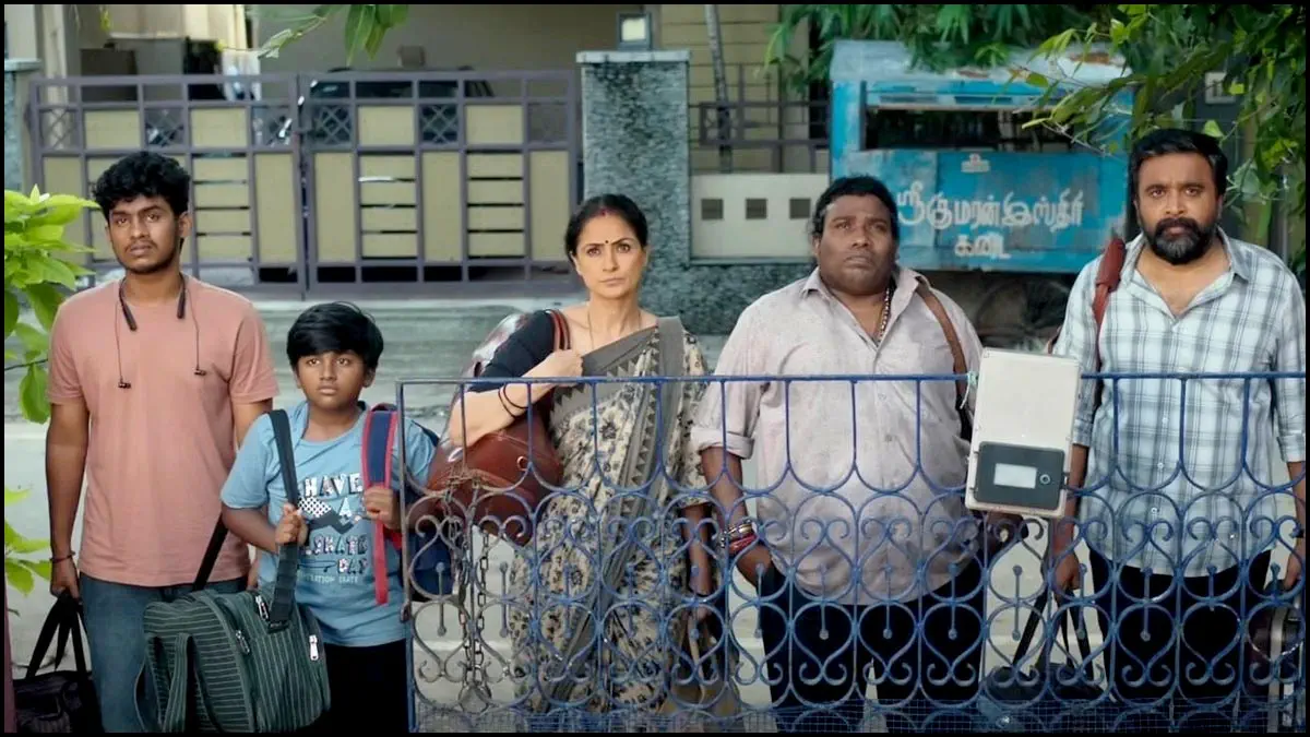 Image of scene from the film Tourist Family