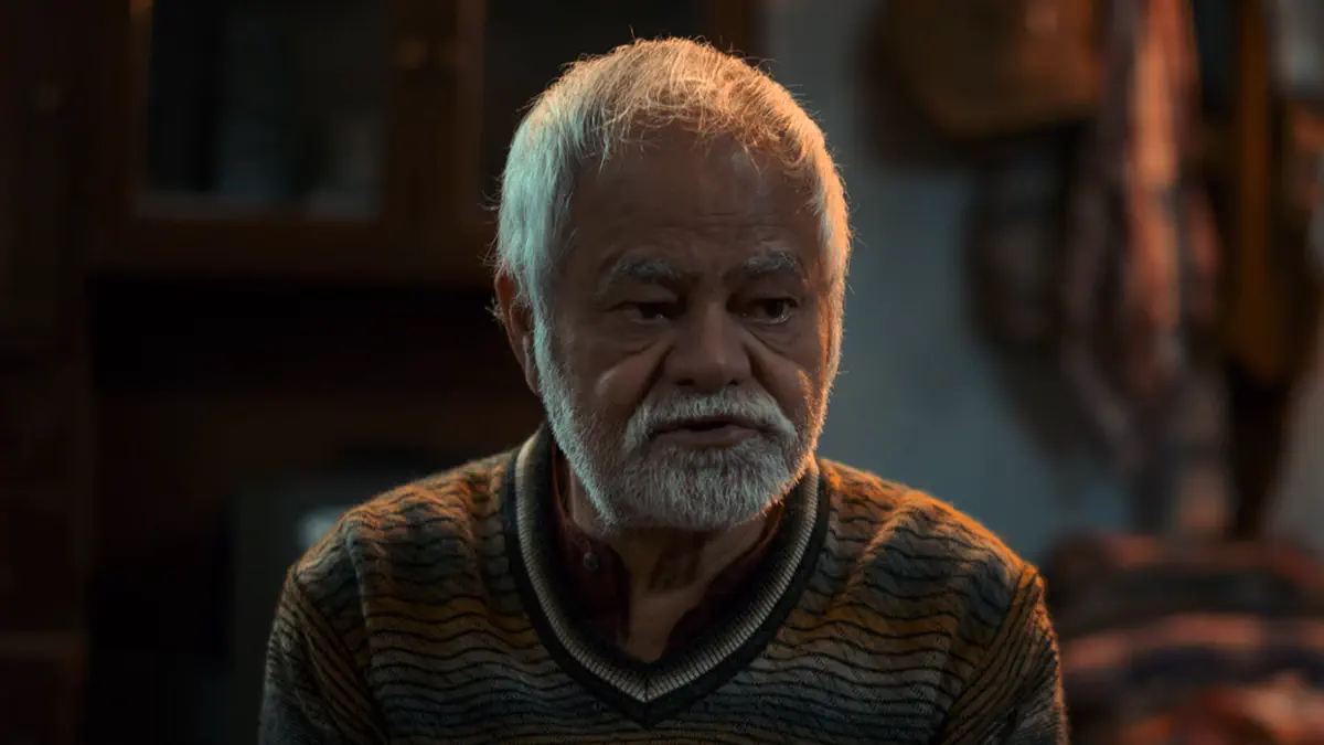 Image of scene from the film Vadh 2