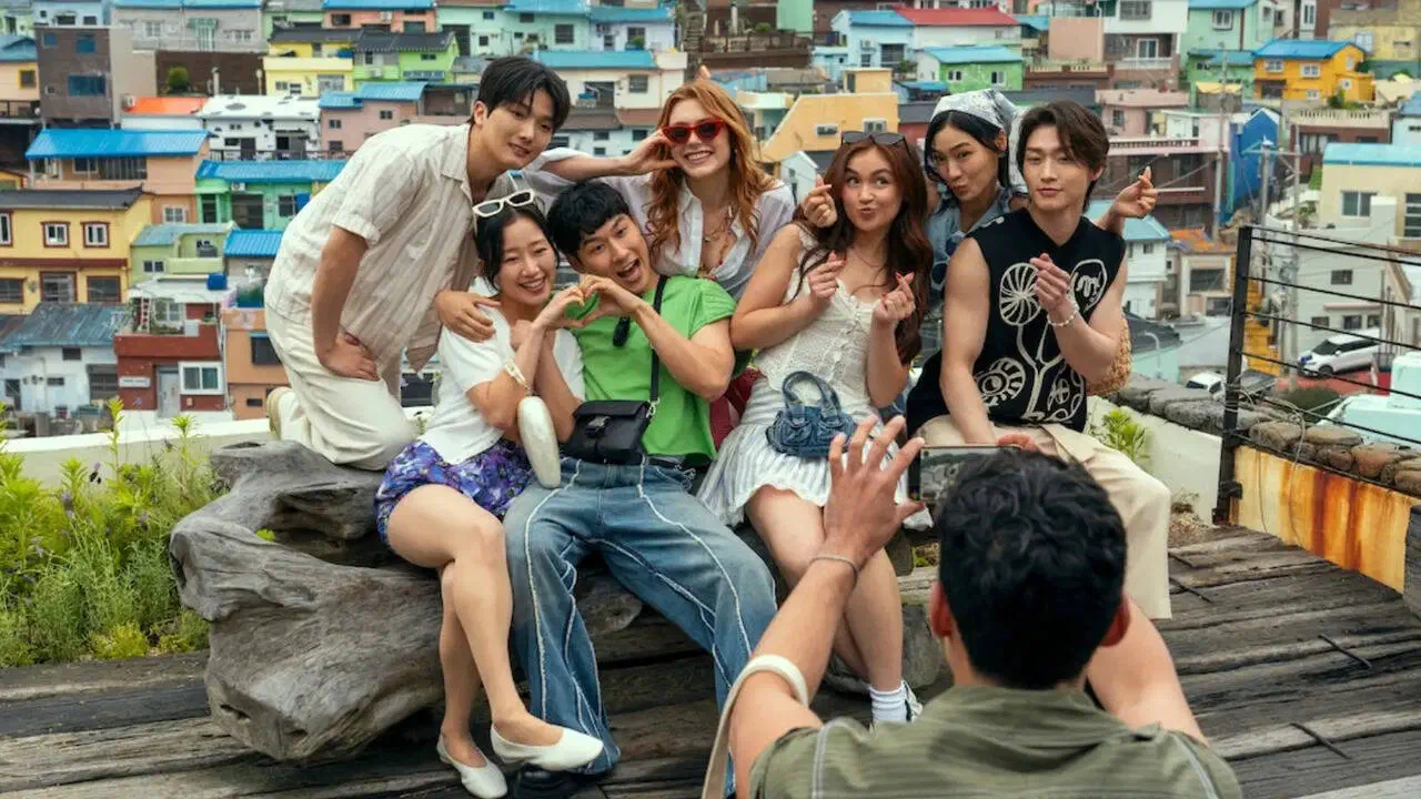 Image of scene from the film XO Kitty S03