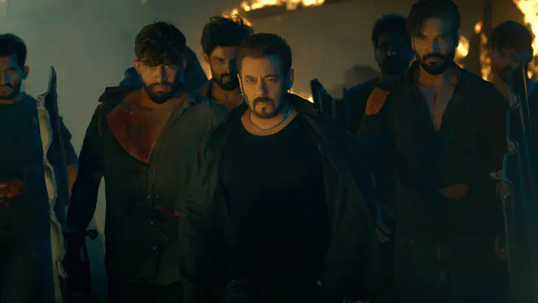 Image of scene from the film Sikandar