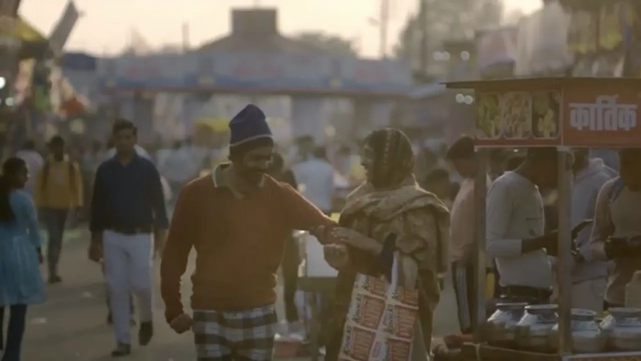 Image of scene from the film Vimukt