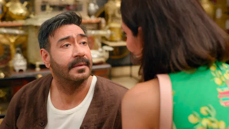 Image of scene from the film Dhamaal 4