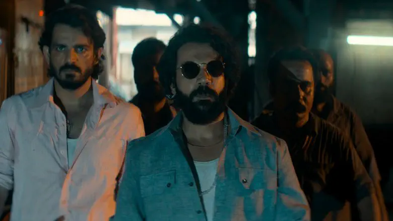 Image of scene from the film Maalik