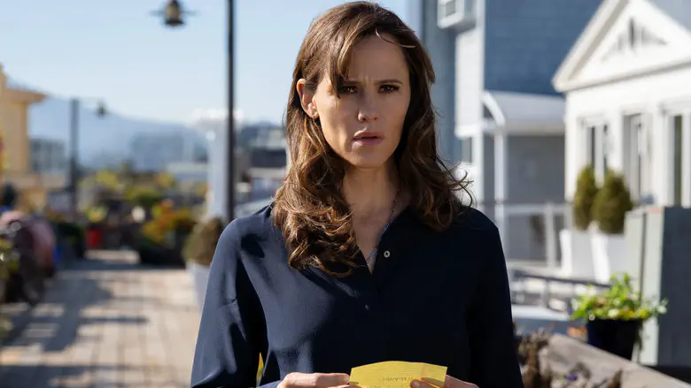 Image of scene from the film The Last Thing He Told Me S02