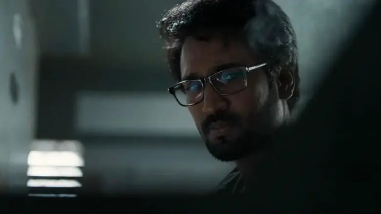 Image of scene from the film Sabdham