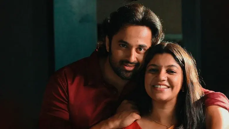 Image of scene from the film Mindiyum Paranjum