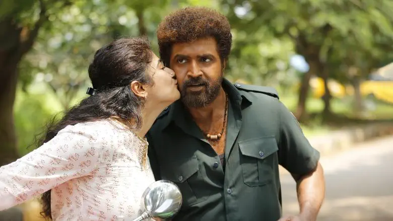 Image of scene from the film Vanangaan