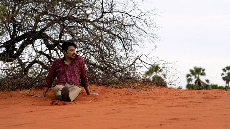 Image of scene from the film Vadhandhi S02
