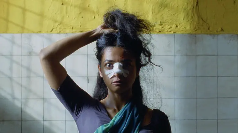 Image of scene from the film Sister Midnight