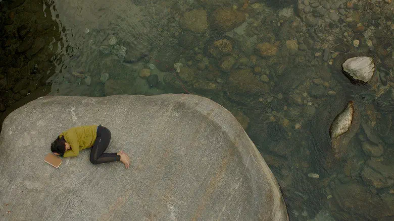 Image of scene from the film Shape of Momo: छोरा जस्तै