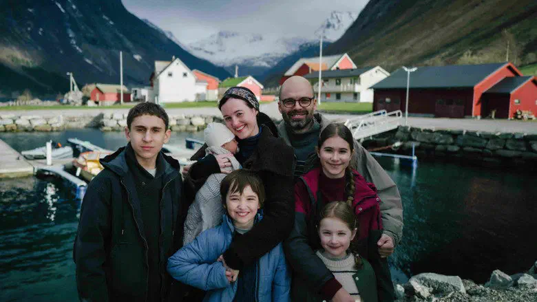 Image of scene from the film Fjord