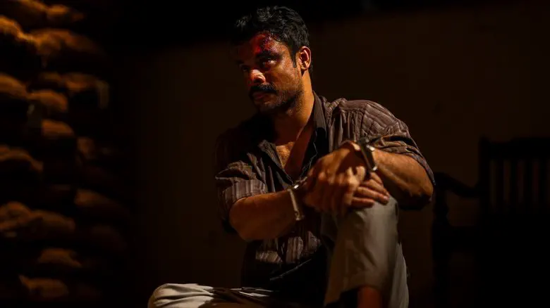 Image of scene from the film Narivetta