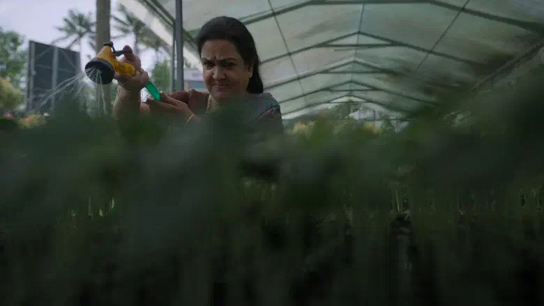 Image of scene from the film Aasha