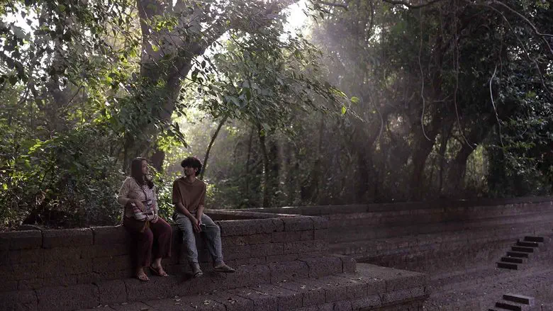 Image of scene from the film Narayaneente Moonnaanmakkal