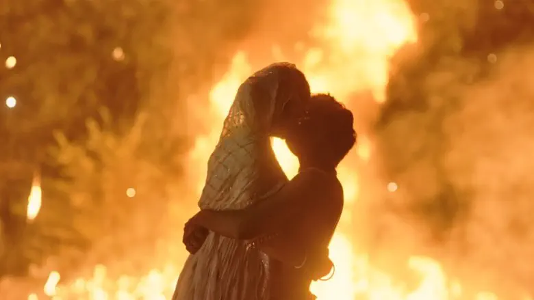 Image of scene from the film Green Girl