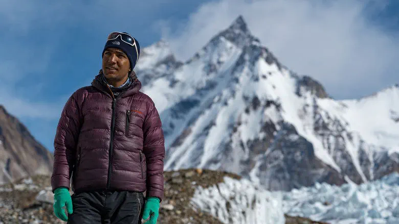 Image of scene from the film The Last First: Winter K2