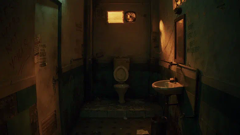 Image of scene from the film Bhed Bakri Bhoot