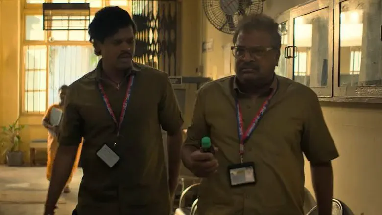 Image of scene from the film Ata Thambaycha Naay!