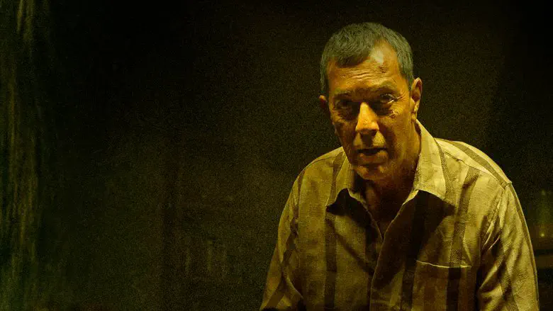 Image of scene from the film Khauf